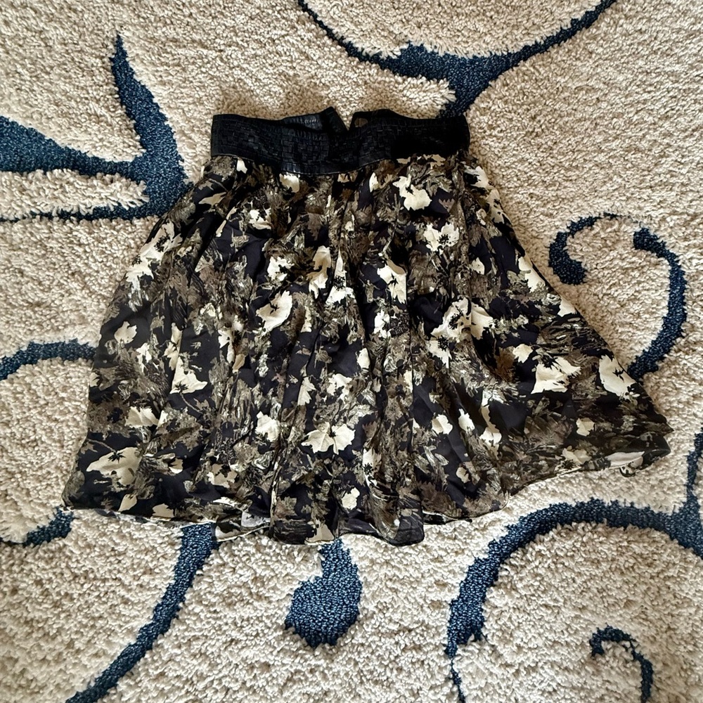 Elegant Black and Cream Women's Skirt